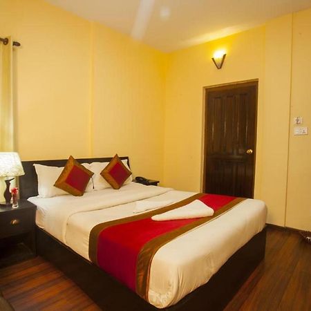 Hotel Aerotech Near Igi Airport Új-Delhi Kültér fotó