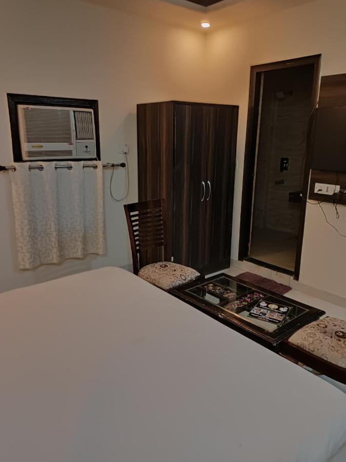 Hotel Aerotech Near Igi Airport Új-Delhi Kültér fotó