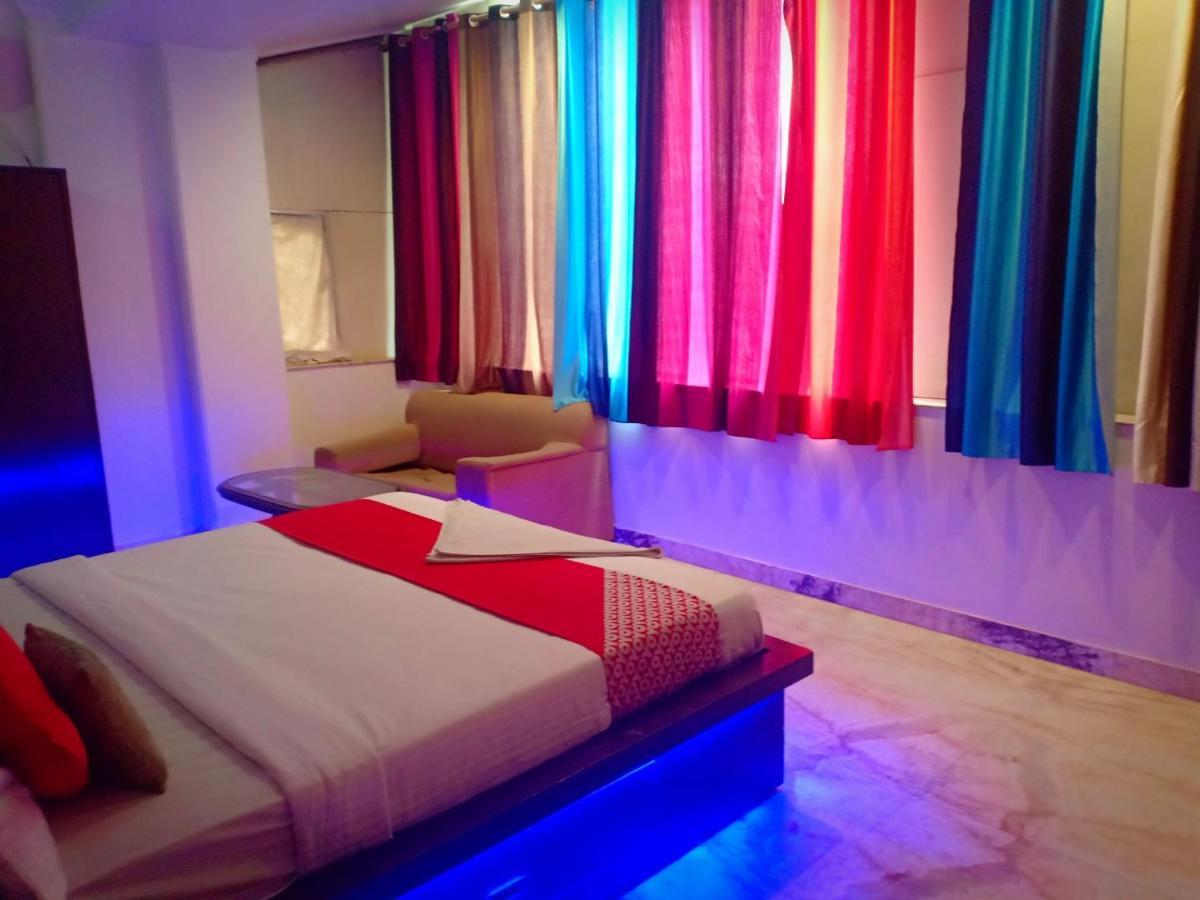 Hotel Aerotech Near Igi Airport Új-Delhi Kültér fotó