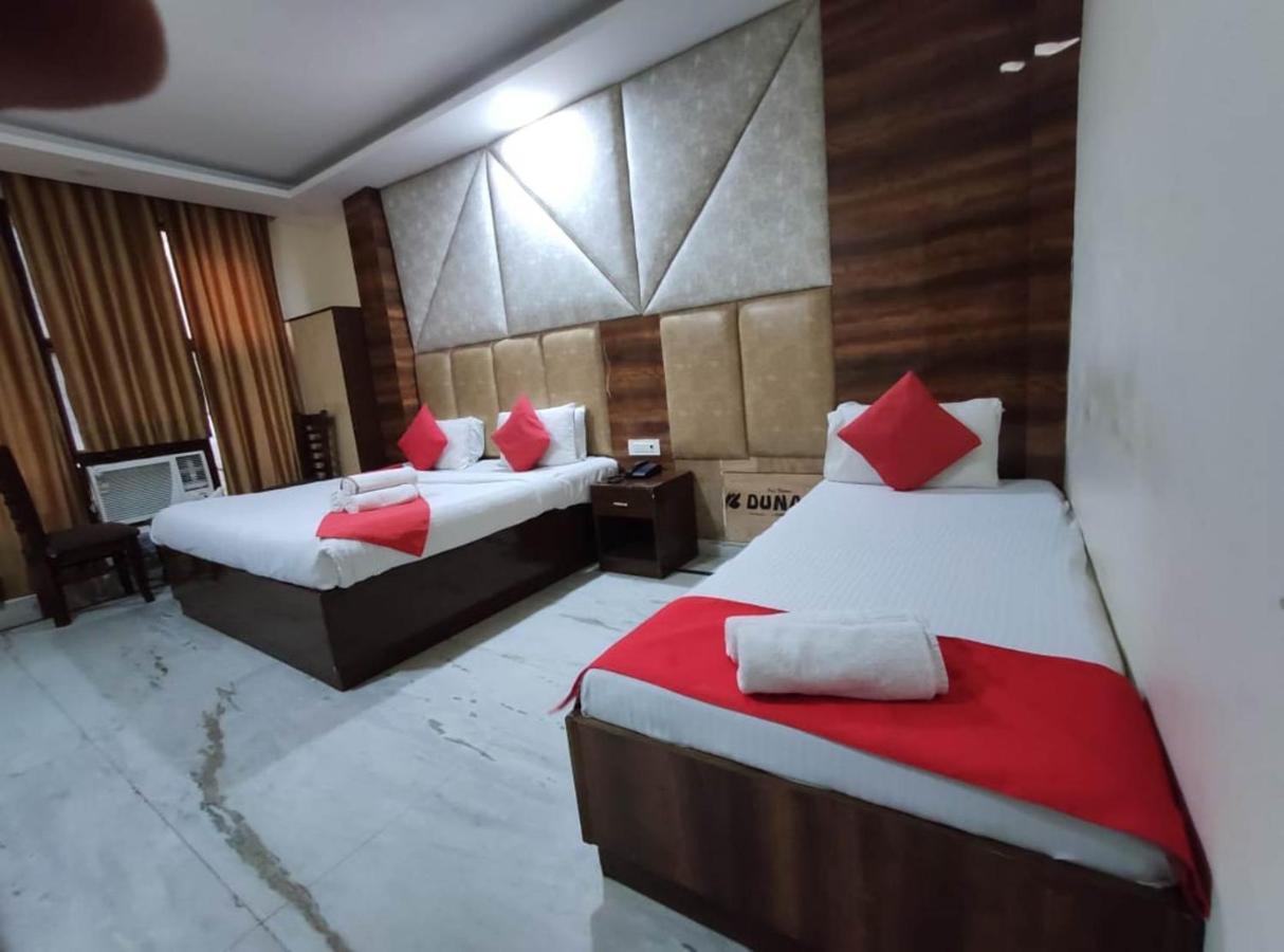 Hotel Aerotech Near Igi Airport Új-Delhi Kültér fotó