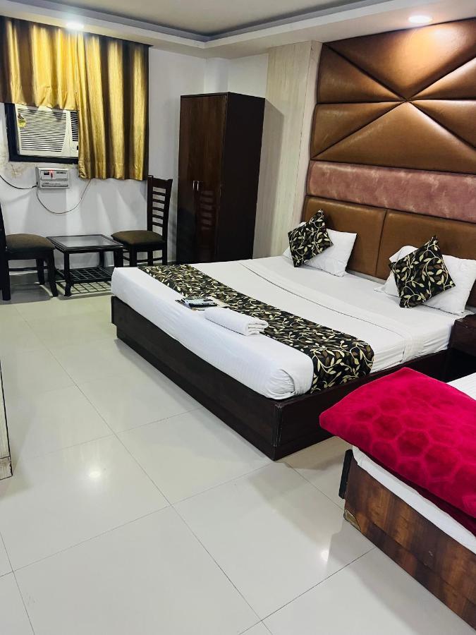 Hotel Aerotech Near Igi Airport Új-Delhi Kültér fotó
