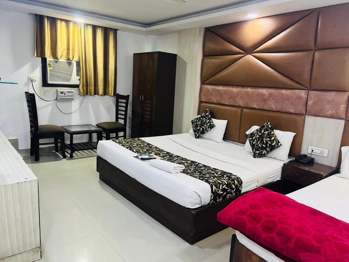 Hotel Aerotech Near Igi Airport Új-Delhi Kültér fotó